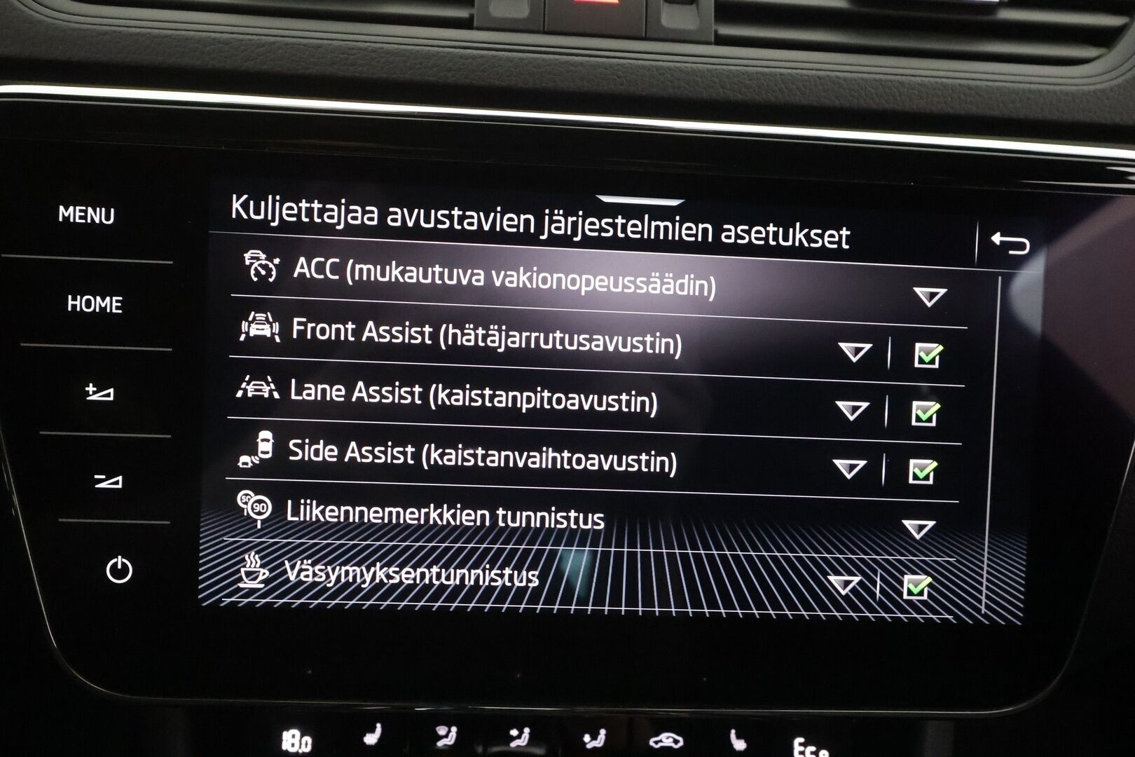 Skoda Superb 2022 Combi 1.4 TSI PHEV SportLine iV DSG Autom. - | ACC | Canton | Muisitpenkki | Puolinahat | LED | P.kamera | Keyless | Digimittaristo | Apple&Android | 1.Om Suomi-auto | Kahdet Renkaat | Merkkihuollettu |