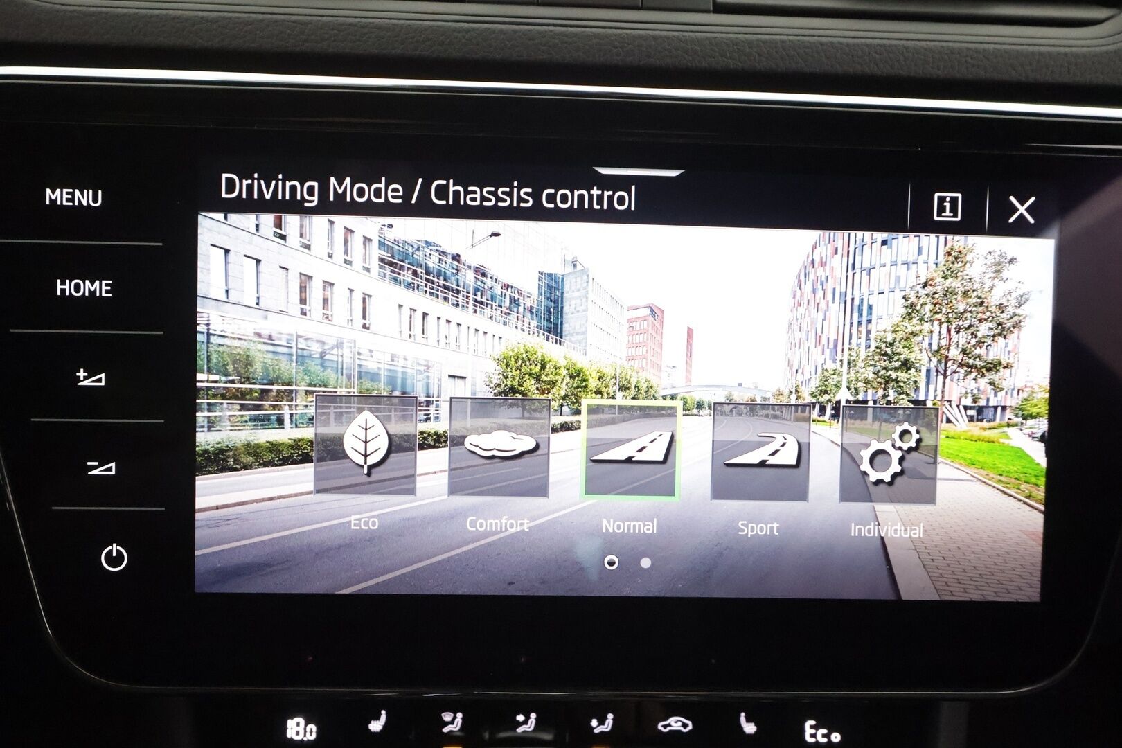 Skoda Superb 2022 Combi 1.4 TSI PHEV SportLine iV DSG Autom. - | ACC | Canton | Muisitpenkki | Puolinahat | LED | P.kamera | Keyless | Digimittaristo | Apple&Android | 1.Om Suomi-auto | Kahdet Renkaat | Merkkihuollettu |