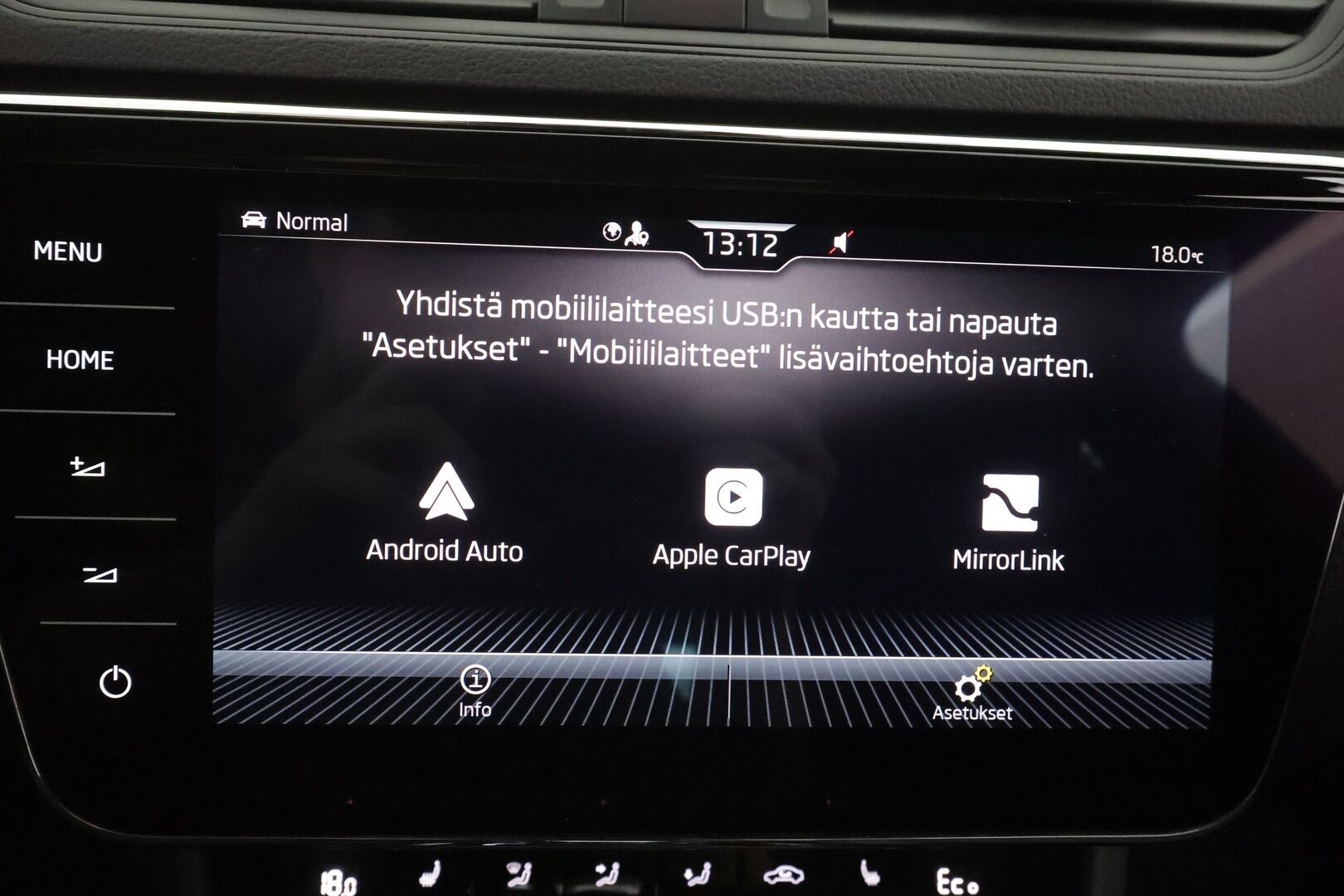 Skoda Superb 2022 Combi 1.4 TSI PHEV SportLine iV DSG Autom. - | ACC | Canton | Muisitpenkki | Puolinahat | LED | P.kamera | Keyless | Digimittaristo | Apple&Android | 1.Om Suomi-auto | Kahdet Renkaat | Merkkihuollettu |