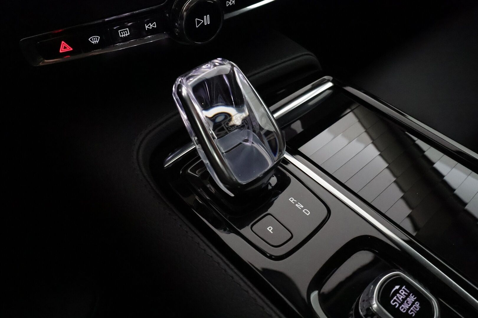 Volvo V60 2022 T8 AWD Long Range High Performance Inscription Edition aut** Adapt.vakkari / P.kamera / Muistipenkki / KeyLess - 3,99 % KORKOTARJOUS TÄHÄN AUTOON - 1-om Suomi-auto / Sporttipenkit / Apple&Android / Merkkihuollettu
