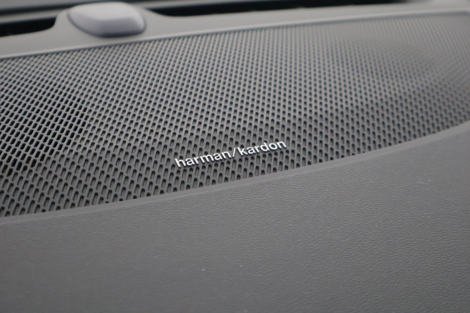 Volvo V60 2021 T8 TwE AWD R-Design aut *H&K / HUD / 360° / Panorama / Tehdaskoukku / Adapt. vakkari / Webasto* - *Volvo Exterior Styling Kit / Jakohihna vaihdettu 2025 / Huippuvarusteet*