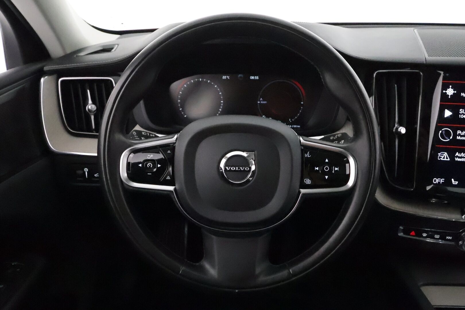 Volvo XC60 2020 T8 TwE AWD Inscription aut **H&K / Panorama / Muistipenkit / 360.kamera / Koukku / Full LED / Webasto** - 3,99 % KORKOTARJOUS TÄHÄN AUTOON - Merkkihuollettu / Kahdet renkaat aluvanteilla / KeylessGo / Digimittaristo / BLIS / Musta nahkasisusta / Penkinlämmittimet takana