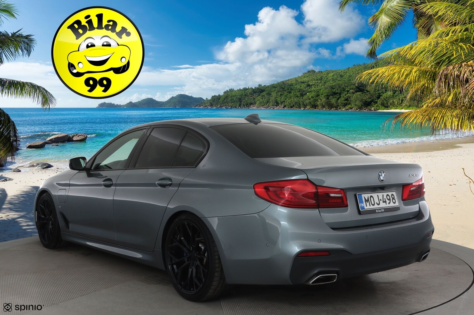 BMW 530 2020 G30 Sedan 530e A Charged Edition M Sport *Vakkari / Hifi / Sporttipenkit / Navi / LED / P.kamera / Digimittaristo* - Kahdet renkaat aluvanteilla