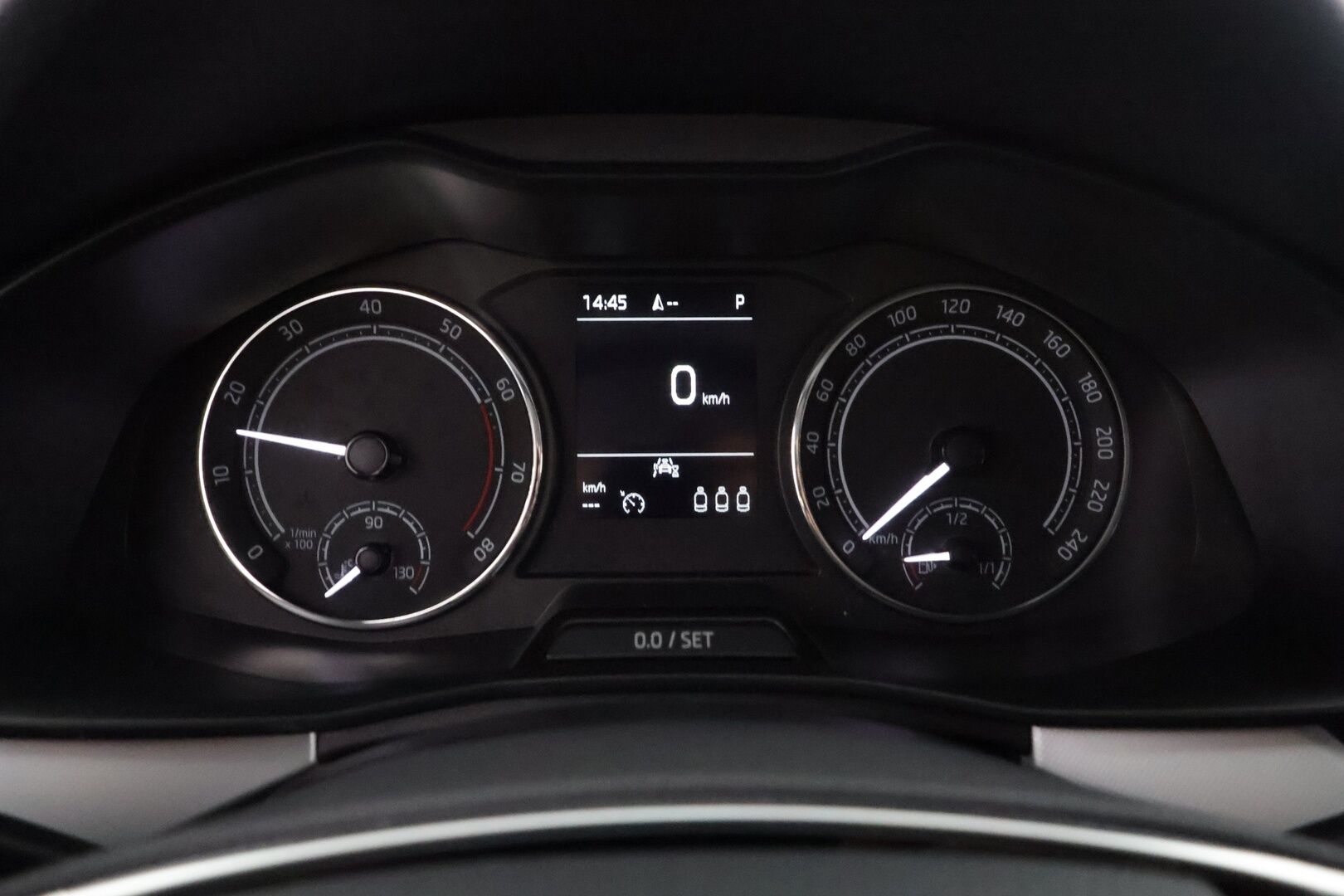 Skoda Scala 2022 1.0 TSI 110 Ambition DSG Autom. - | Vakkari | LED | Lohko+sisälämmitin | Lane Assist | Front Assist | Iso navi | Apple & Android | P.tutka | Merkkihuollot | 2x renkaat aluin | 