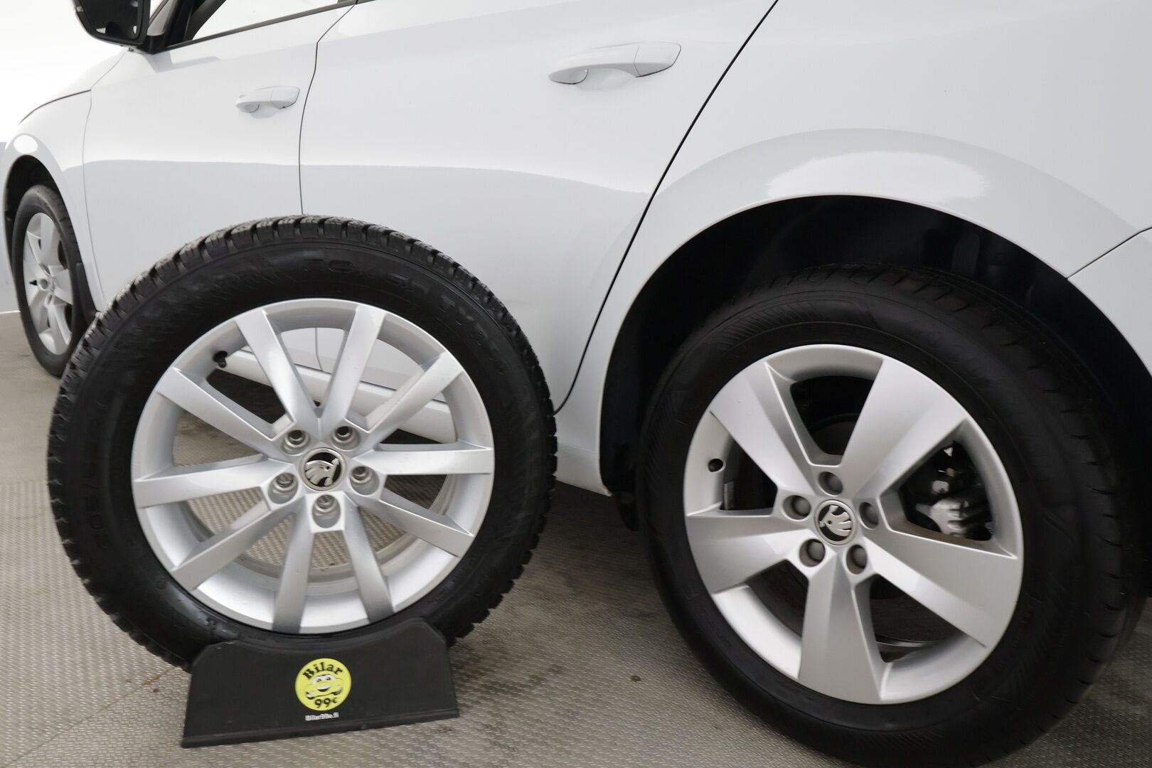 Skoda Scala 2022 1.0 TSI 110 Ambition DSG Autom. - | Vakkari | LED | Lohko+sisälämmitin | Lane Assist | Front Assist | Iso navi | Apple & Android | P.tutka | Merkkihuollot | 2x renkaat aluin | 