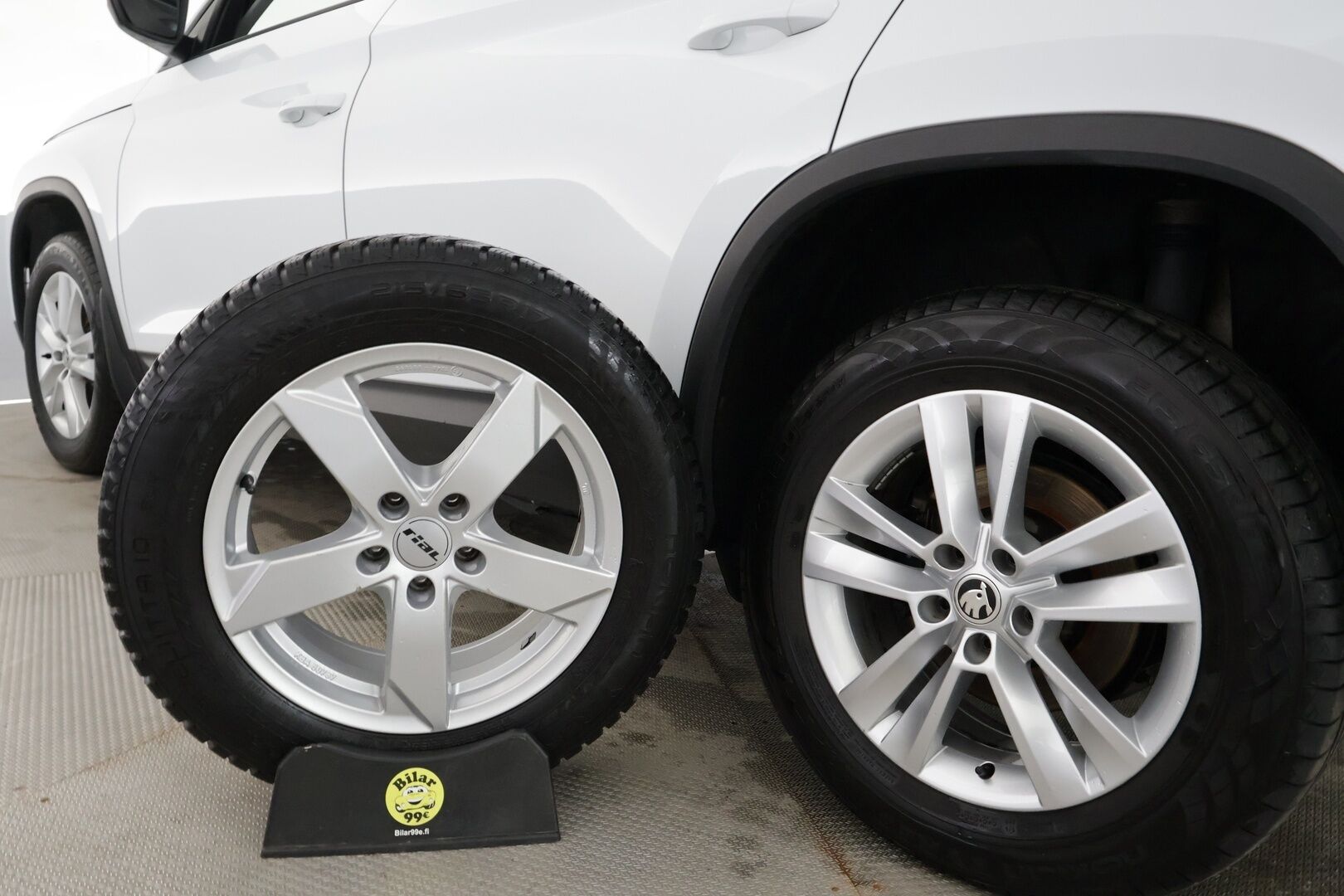 Skoda Kodiaq 2022 2.0 TDI 150 Active DSG Autom. 7-P - | Webasto | Koukku | ACC | LED | P.Kamera | Navi | Apple&Android | 1-om Suomi-auto | Kahdet renkaat |