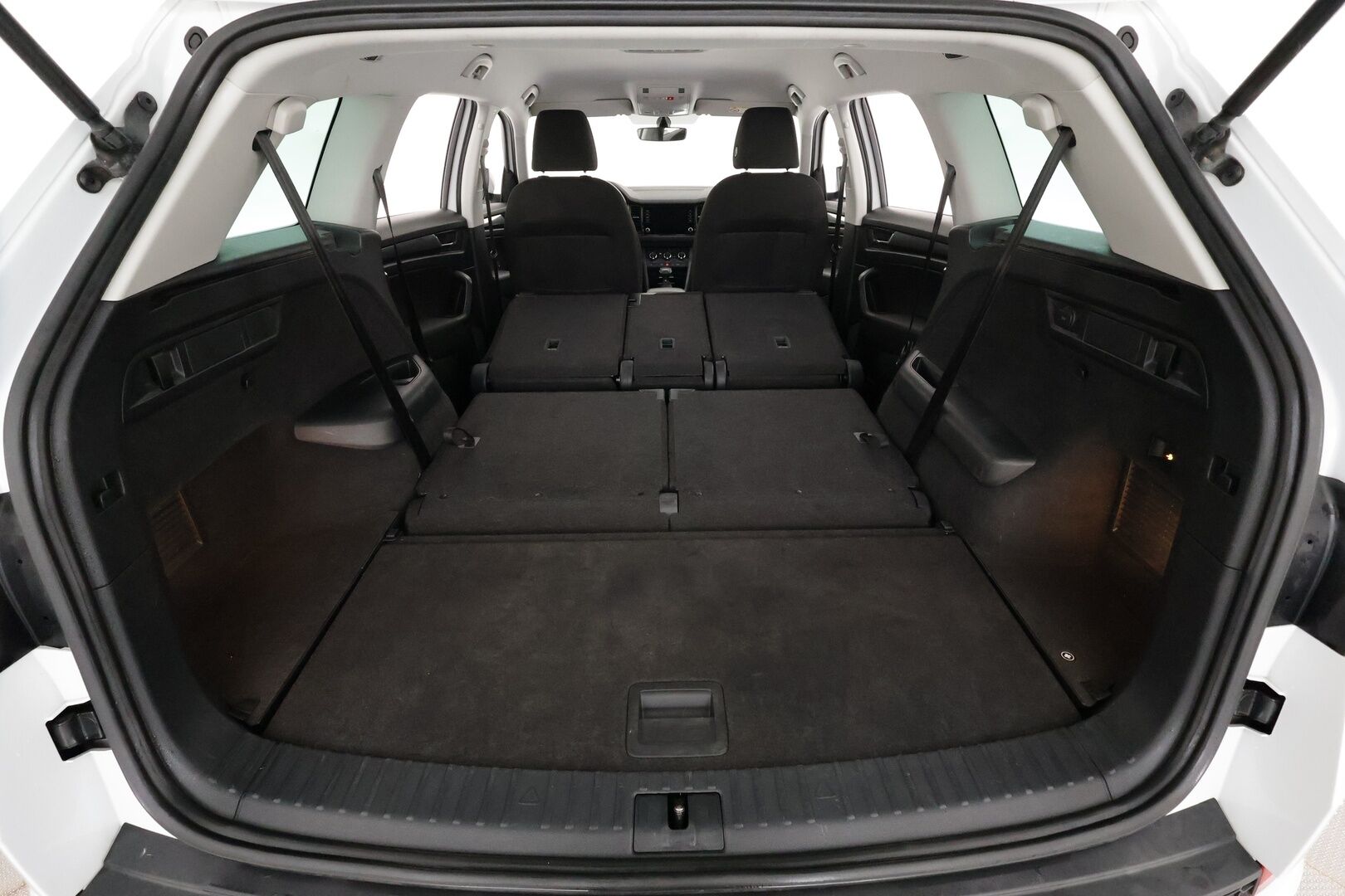 Skoda Kodiaq 2022 2.0 TDI 150 Active DSG Autom. 7-P - | Webasto | Koukku | ACC | LED | P.Kamera | Navi | Apple&Android | 1-om Suomi-auto | Kahdet renkaat |