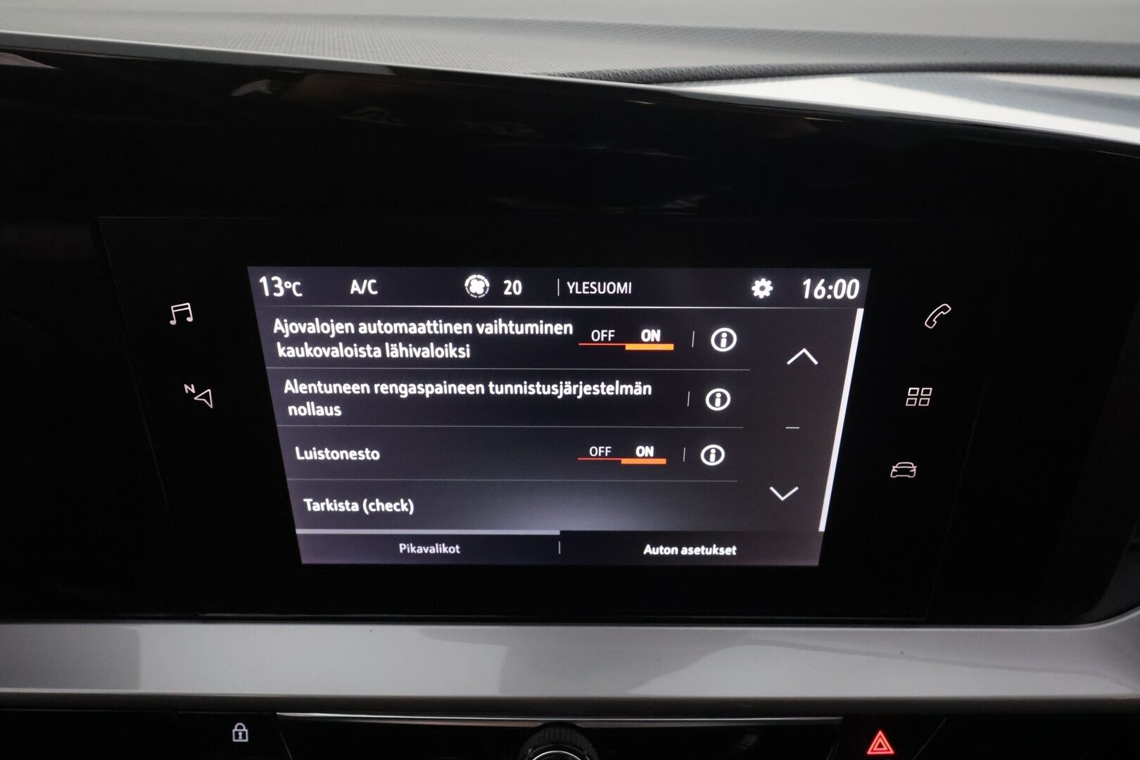 Opel MOKKA-E 2022 Innovation Plus 136 * ACC / LED / P.Kamera / Kaistavahti / Digimittaristo / Keyless * - Akku kuntotarkastettu / Suomi-auto / 2x Latauskaapelit / Kahdet renkaat aluvanteilla