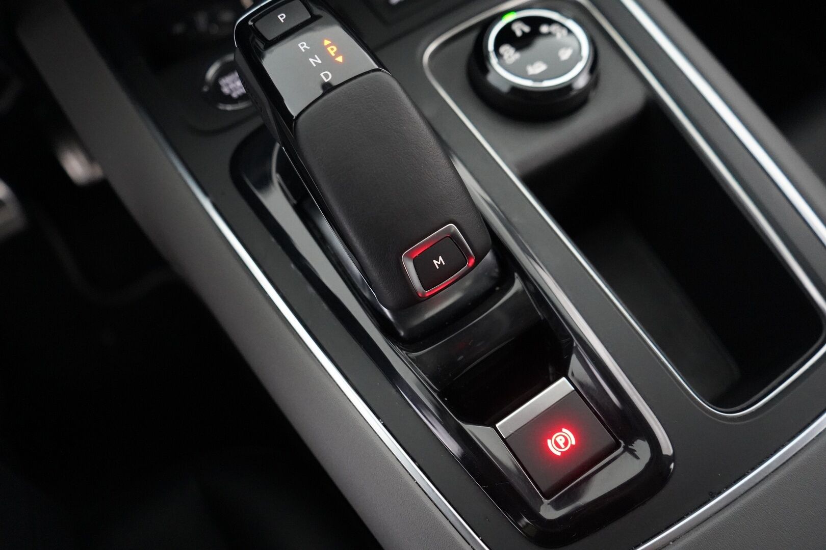 Citroen C5 Aircross 2022 PureTech 130 Comfort Selection EAT8  **360Kamera / Lämmitettävä tuulilasi /  Lohko / Vakkari / Alcantara / NAVI** - Merkkihuollettu / Kahdet renkaat alumiinivanteilla / Juuri katsastettu 