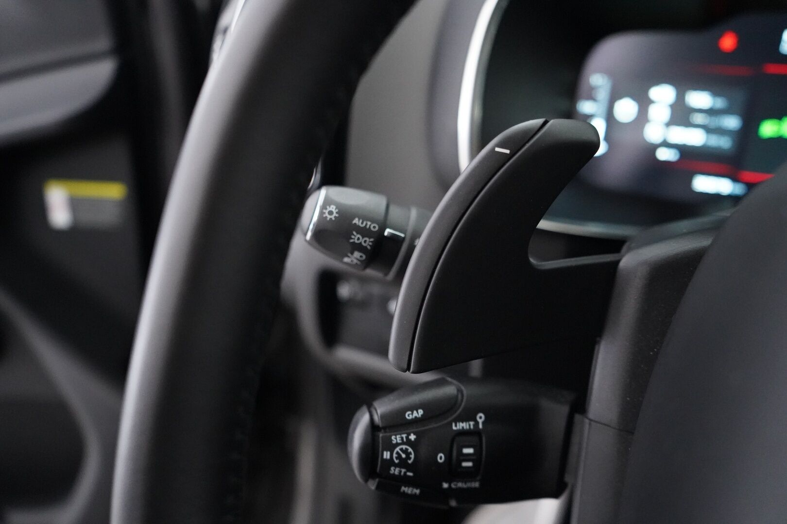 Citroen C5 Aircross 2022 PureTech 130 Comfort Selection EAT8  **360Kamera / Lämmitettävä tuulilasi /  Lohko / Vakkari / Alcantara / NAVI** - Merkkihuollettu / Kahdet renkaat alumiinivanteilla / Juuri katsastettu 