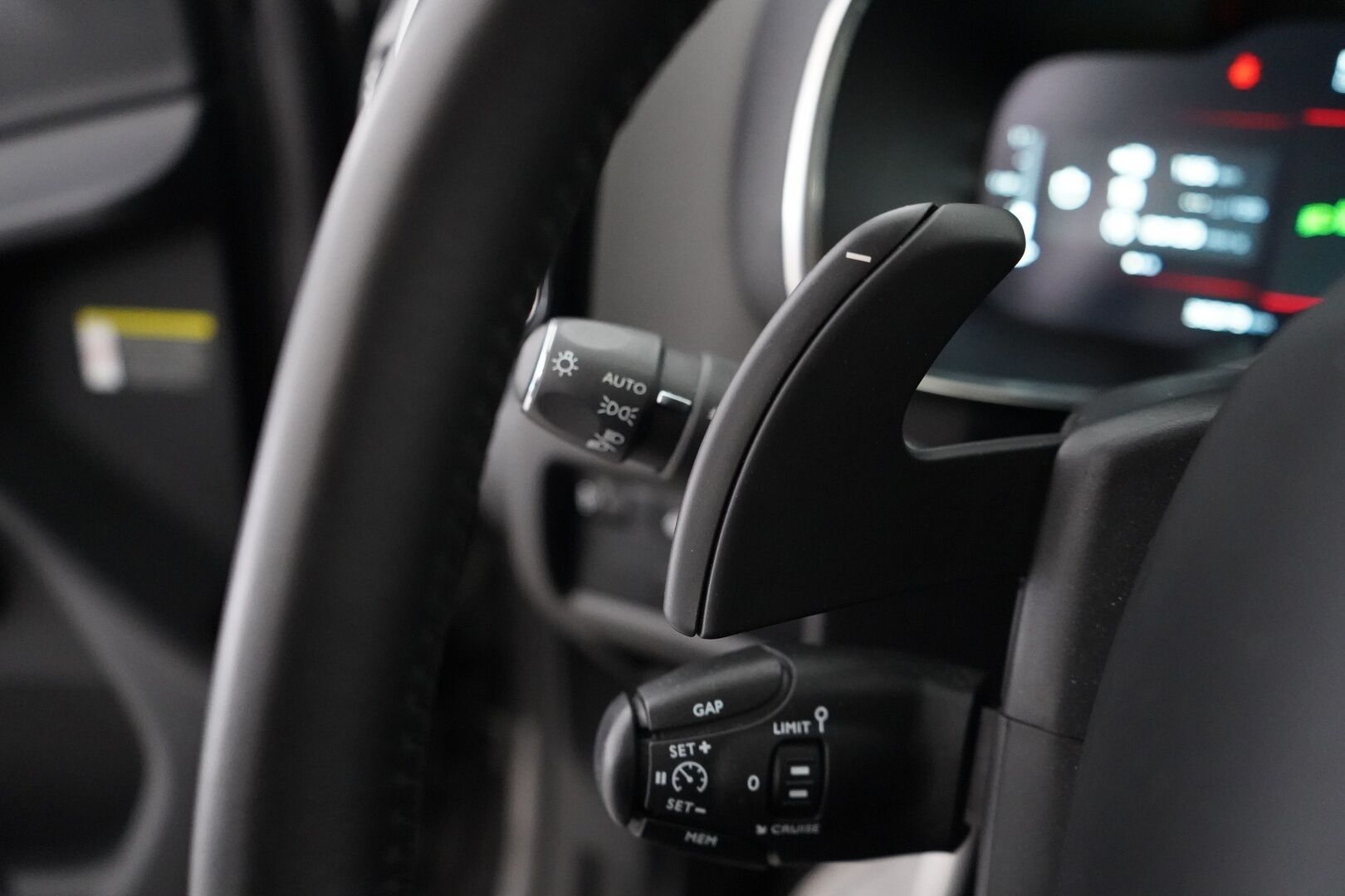 Citroen C5 Aircross 2022 PureTech 130 Comfort Selection EAT8  **360Kamera / Lämmitettävä tuulilasi /  Lohko / Vakkari / Alcantara / NAVI** - Merkkihuollettu / Kahdet renkaat alumiinivanteilla / Juuri katsastettu 