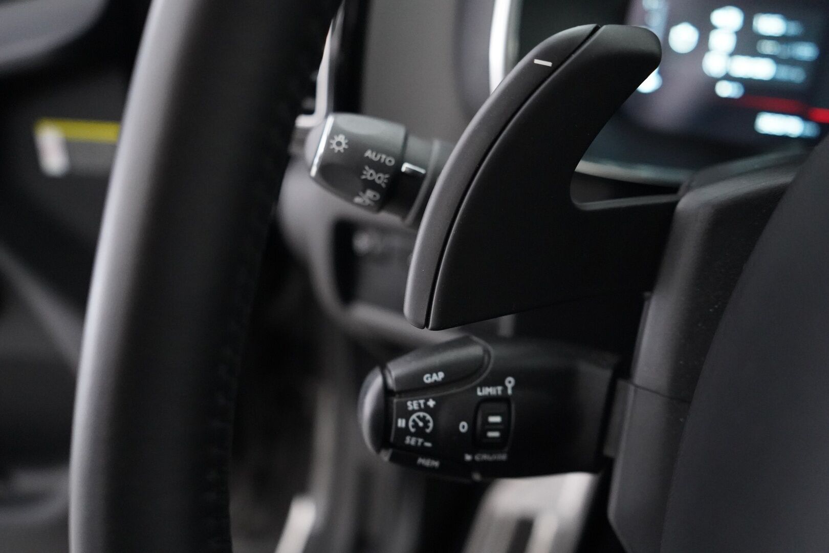 Citroen C5 Aircross 2022 PureTech 130 Comfort Selection EAT8  **360Kamera / Lämmitettävä tuulilasi /  Lohko / Vakkari / Alcantara / NAVI** - Merkkihuollettu / Kahdet renkaat alumiinivanteilla / Juuri katsastettu 