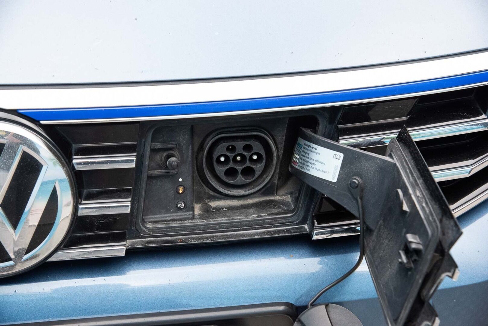 VOLKSWAGEN PASSAT 2016 13kwh,Variant GTE Plug-In Hybrid 160 kW DSG-aut *Vetokoukku / Webasto / Peruutuskamera* - * Akku vaihdettu suurempaan 13kwh akkuun, kuitit löytyy *