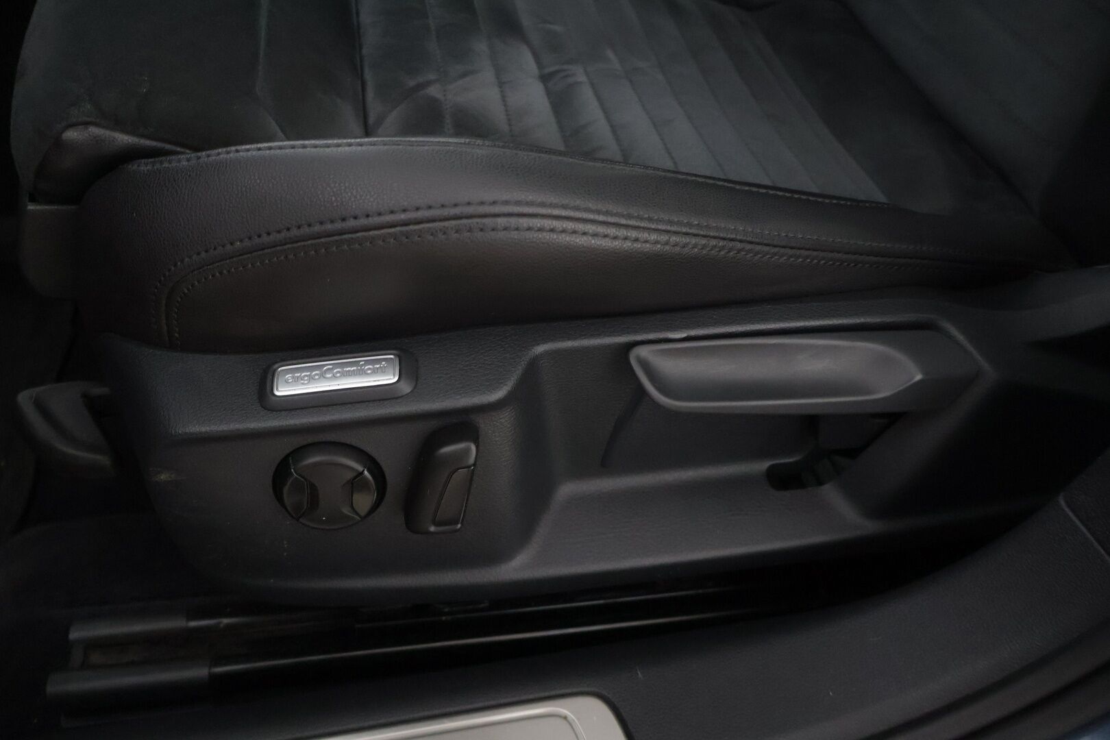 VOLKSWAGEN PASSAT 2016 13kwh,Variant GTE Plug-In Hybrid 160 kW DSG-aut - | Akku vaihdettu suurempaan 13kwh akkuun | SOH 99% | Adapt.vakkari | Vetokoukku | Webasto | Peruutuskamera |