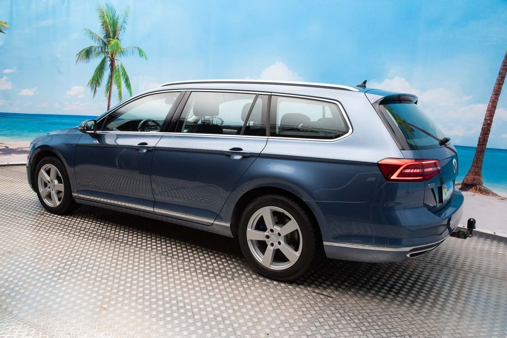 VOLKSWAGEN PASSAT 2016 13kwh,Variant GTE Plug-In Hybrid 160 kW DSG-aut *Vetokoukku / Webasto / Peruutuskamera* - * Akku vaihdettu suurempaan 13kwh akkuun, kuitit löytyy *