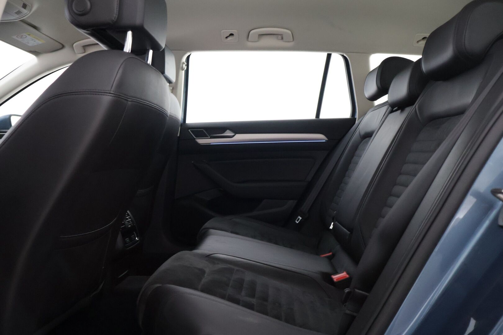 VOLKSWAGEN PASSAT 2016 13kwh,Variant GTE Plug-In Hybrid 160 kW DSG-aut *Adapt.vakkari / Vetokoukku / Webasto / Peruutuskamera* - * Akku vaihdettu suurempaan 13kwh akkuun, kuitit löytyy / jakopää vaihdettu 164tkm kohdalla 2022* - HULLUT AVAJAISHULINAT KORKOTARJOUS 3,29 %