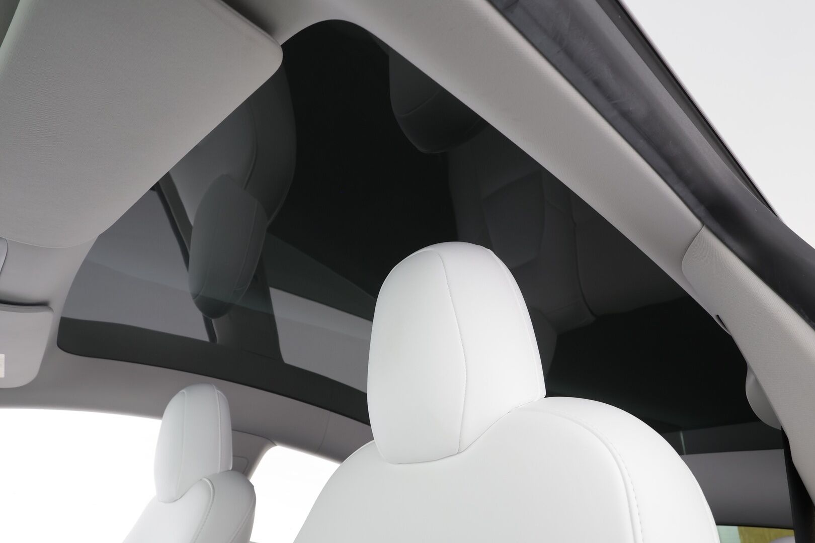 Tesla Model Y 2022 Long Range - | ILP | Koukku | Lasikatto | ACC | Matrix-LED | P.Kamera | Muistipenkki | Premium Audio | Kaistavahti | Navi | Keyless | Suomi-auto |