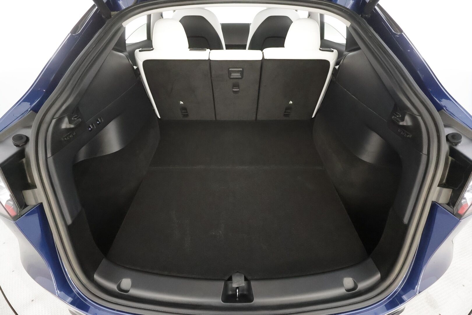 Tesla Model Y 2022 Long Range - | ILP | Koukku | Lasikatto | ACC | Matrix-LED | P.Kamera | Muistipenkki | Premium Audio | Kaistavahti | Navi | Keyless | Suomi-auto |