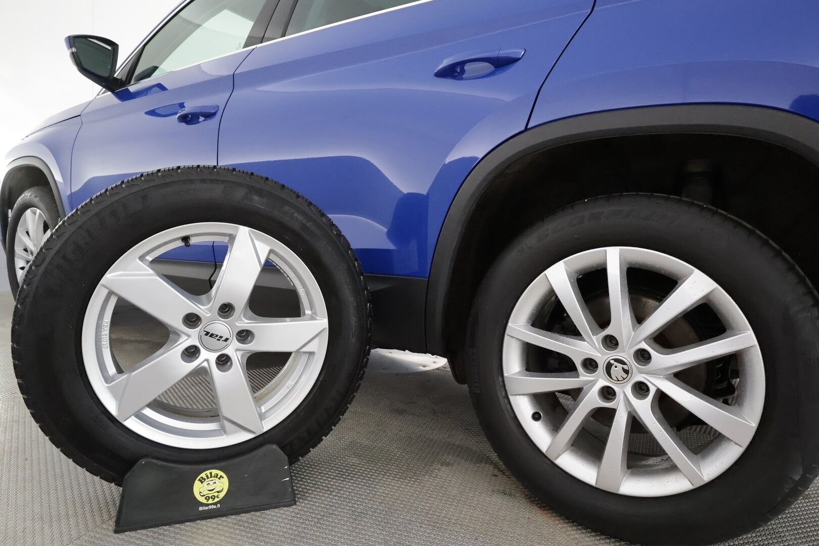 Skoda Kodiaq 2022 1.5 TSI ACT Ambition DSG **Adapt.Vakkari / LED-valot / P.Tutkat / Digimittaristo / Apple&Android / KeylessGO** - 3,99 % KORKOTARJOUS TÄHÄN AUTOON 31.8. ASTI! - 2-Omisteinen Suomi-auto / Kahdet Renkaat / Merkkihuollettu!