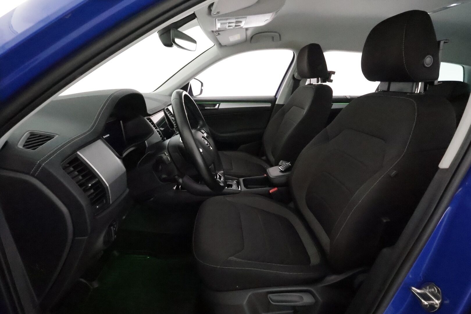 Skoda Kodiaq 2022 1.5 TSI ACT Ambition DSG **Adapt.Vakkari / LED-valot / P.Tutkat / Digimittaristo / Apple&Android / KeylessGO** - 3,99 % KORKOTARJOUS TÄHÄN AUTOON 31.8. ASTI! - 2-Omisteinen Suomi-auto / Kahdet Renkaat / Merkkihuollettu!