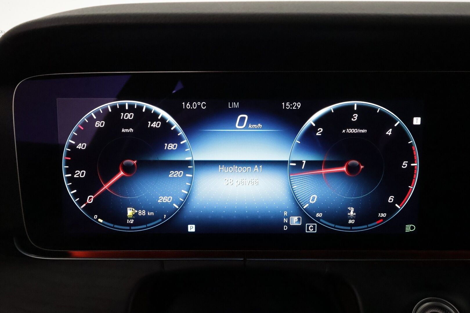 Mercedes-Benz E 2022 200 d T A Business Avantgarde *Burmester / Muistipenkit / Vakkari / Multibeam / 360° / Widescreen / KeylessGo* - Suomi-auto / Kahdet renkaat aluvanteilla