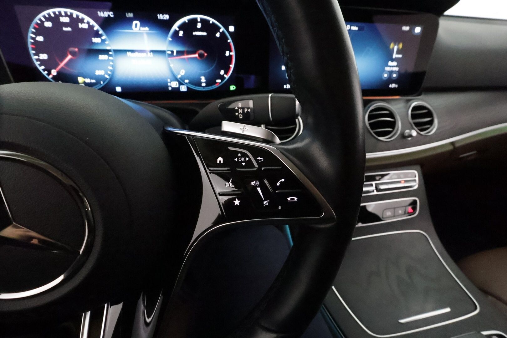 Mercedes-Benz E 2022 200 d T A Business Avantgarde *Burmester / Muistipenkit / Vakkari / Multibeam / 360° / Widescreen / KeylessGo* - Suomi-auto / Kahdet renkaat aluvanteilla