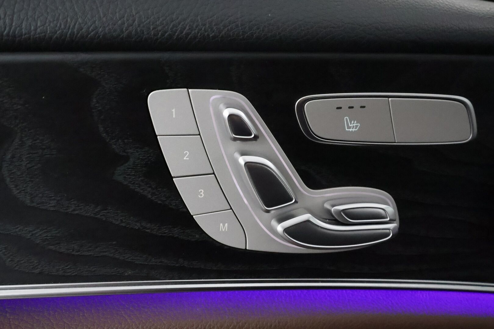 Mercedes-Benz E 2022 200 d T A Business Avantgarde *Burmester / Muistipenkit / Vakkari / Multibeam / 360° / Widescreen / KeylessGo* - Suomi-auto / Kahdet renkaat aluvanteilla