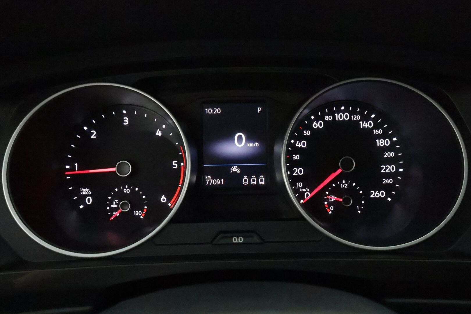 Volkswagen Tiguan 2022 Comfort 2,0 TDI SCR 110 kW DSG **Webasto / Koukku / Adapt.Vakkari / LED-valot / P.Tutkat / Sporttipenkit / Kaistavahti** - 1-om Suomi-auto / Kahdet Renkaat