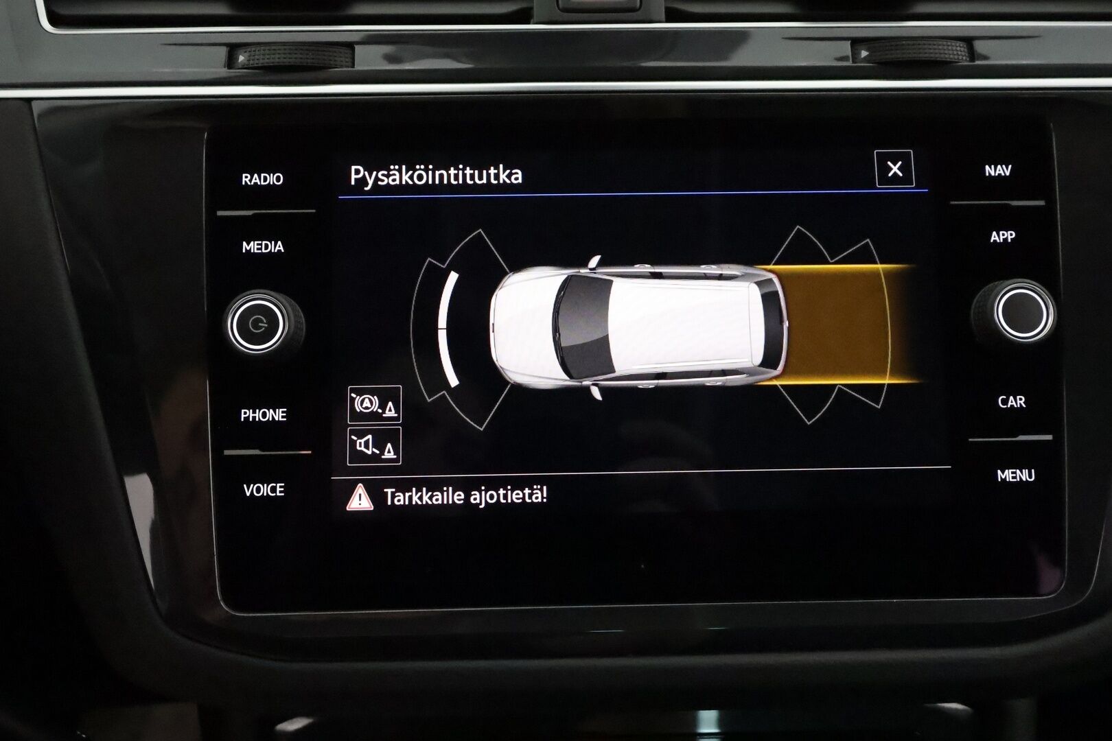 Volkswagen Tiguan 2022 Comfort 2,0 TDI SCR 110 kW DSG **Webasto / Koukku / Adapt.Vakkari / LED-valot / P.Tutkat / Sporttipenkit / Kaistavahti** - 1-om Suomi-auto / Kahdet Renkaat