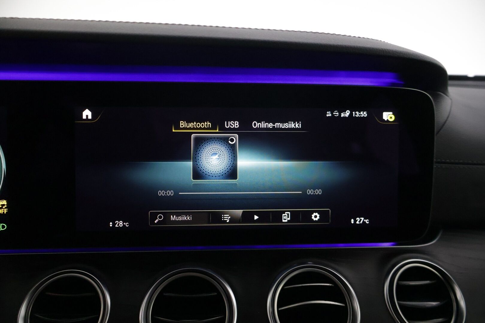 Mercedes-Benz E 2021 300 de T A Business AMG EQ Power *Vakkari / 360-kamera / Vetokoukku / Puolinahkasisusta / Keylessgo * - * Akku kuntotarkastettu SOH 90,7% / ALV-vähennyskelpoinen * - HULLUT AVAJAISHULINAT KORKOTARJOUS 3,29 %