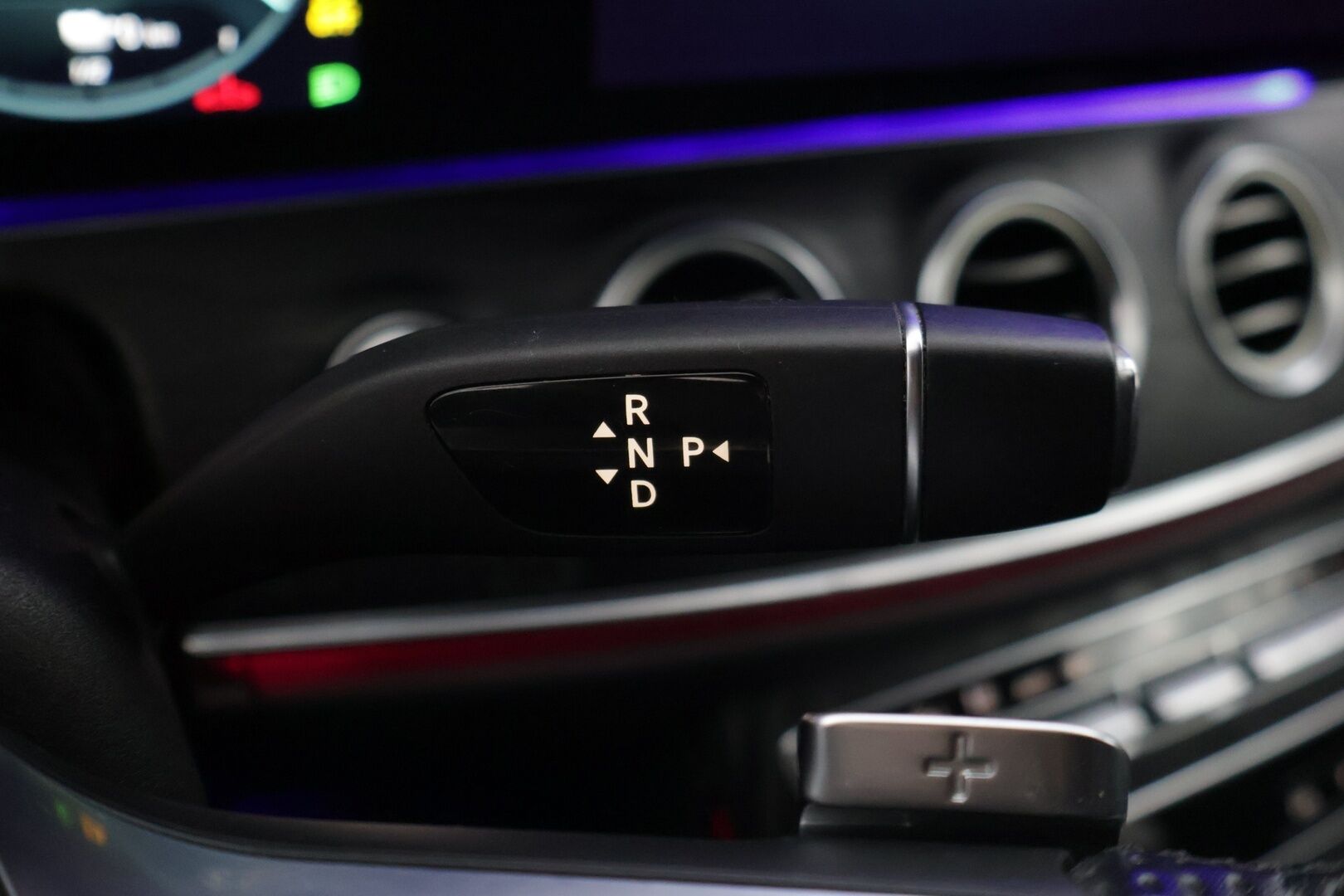 Mercedes-Benz E 2021 300 de T A Business AMG EQ Power *Vakkari / 360-kamera / Vetokoukku / Puolinahkasisusta / Keylessgo * - * Akku kuntotarkastettu SOH 90,7% / ALV-vähennyskelpoinen * - HULLUT AVAJAISHULINAT KORKOTARJOUS 3,29 %