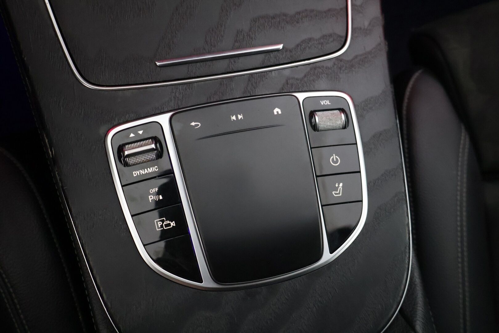 Mercedes-Benz E 2021 300 de T A Business AMG EQ Power *Vakkari / 360-kamera / Vetokoukku / Puolinahkasisusta / Keylessgo * - * Akku kuntotarkastettu SOH 90,7% / ALV-vähennyskelpoinen * - HULLUT AVAJAISHULINAT KORKOTARJOUS 3,29 %