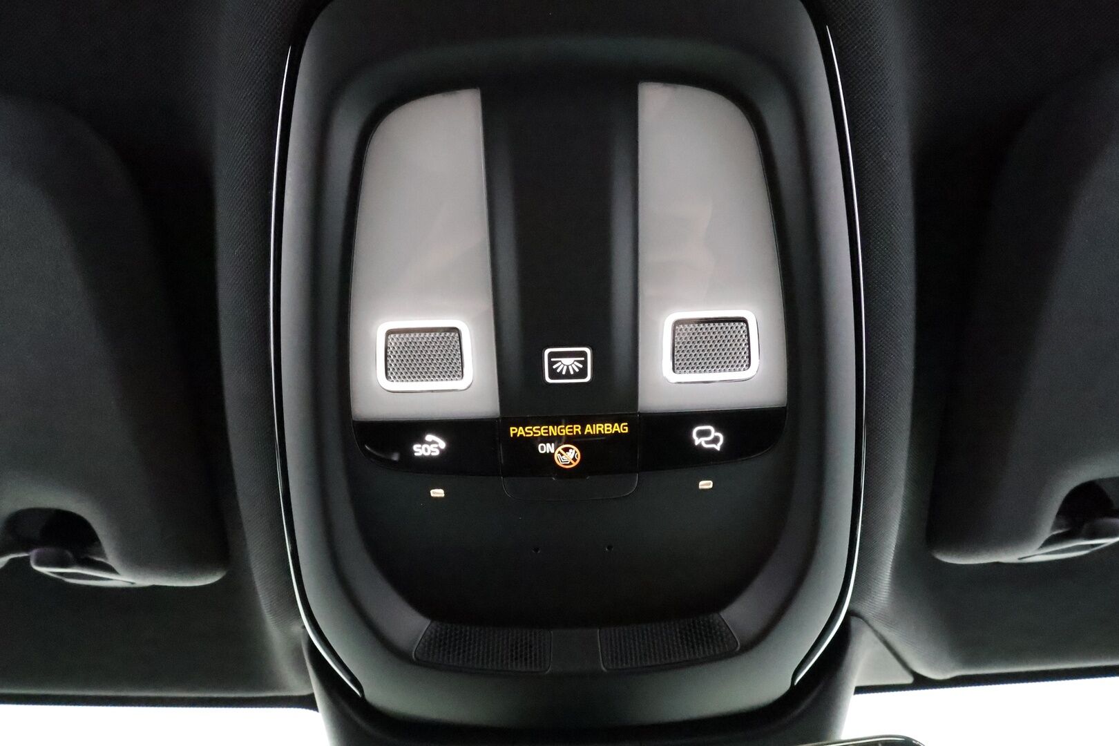 Volvo V60 2023 T6 AWD Long Range Plus Dark * Adapt.vakari / Muistipenkit / P.kamera / Navi / Keyless / Apple&Android * - 1-om. Suomi-auto / Merkkihuollettu / Akku kuntotarkastettu SoH 95,2% - HULLUT AVAJAISHULINAT KORKOTARJOUS 3,29 %