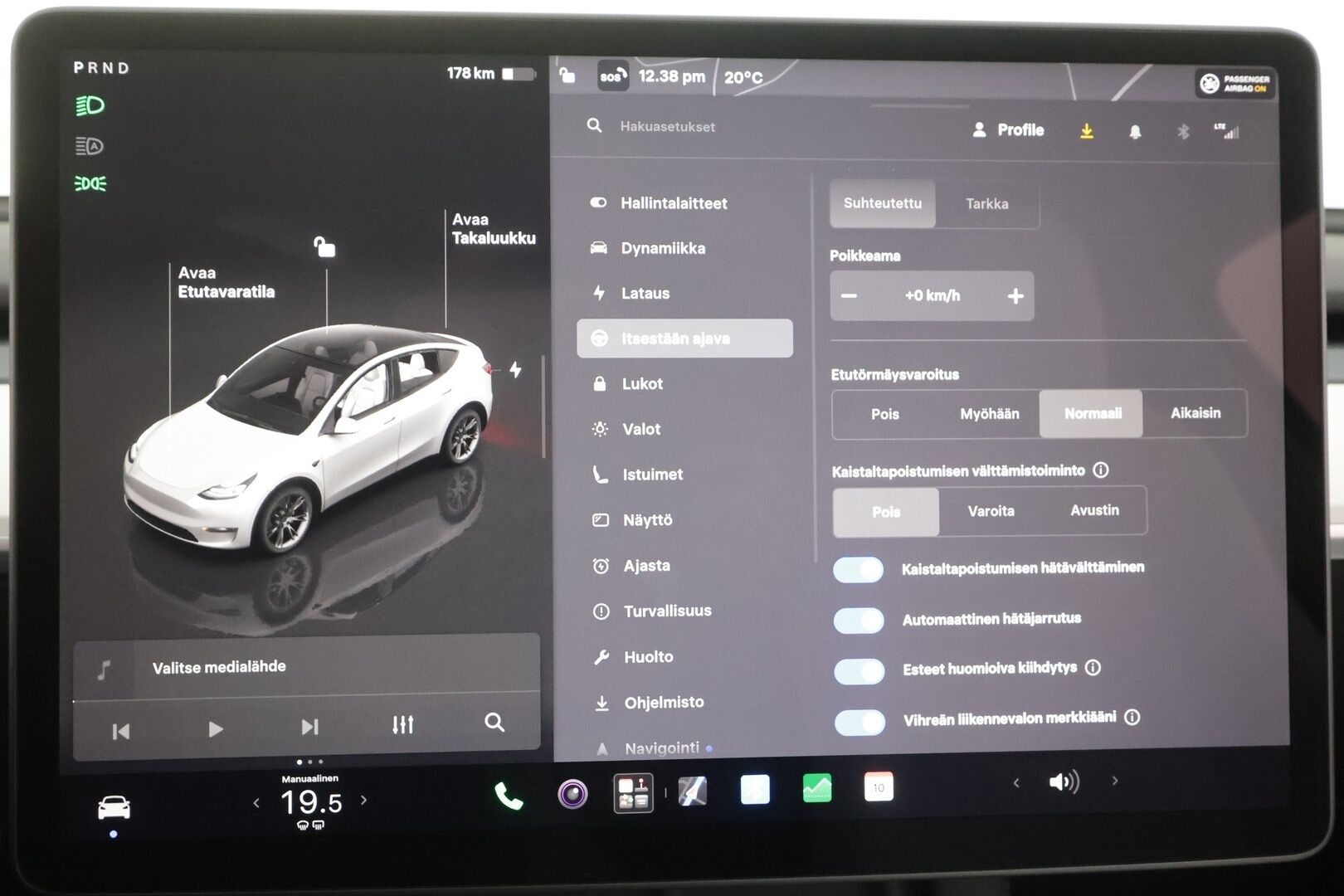 Tesla Model Y 2023 Long Range - | ACC | ILP | Koukku | Valkoiset nahat | Ryzen | Premium Audio | Lasikatto | Muistipenkki | P.kamera ja tutkat | 1-om suomiauto | 2x alut |