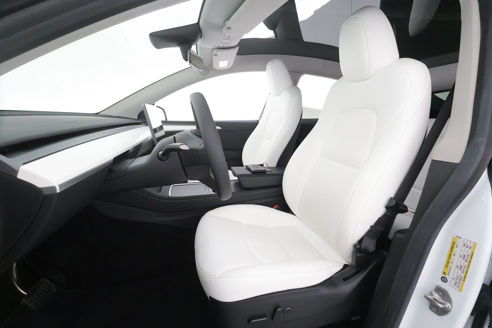 Tesla Model Y 2023 Long Range - | ACC | ILP | Koukku | Valkoiset nahat | Ryzen | Premium Audio | Lasikatto | Muistipenkki | P.kamera ja tutkat | 1-om suomiauto | 2x alut |