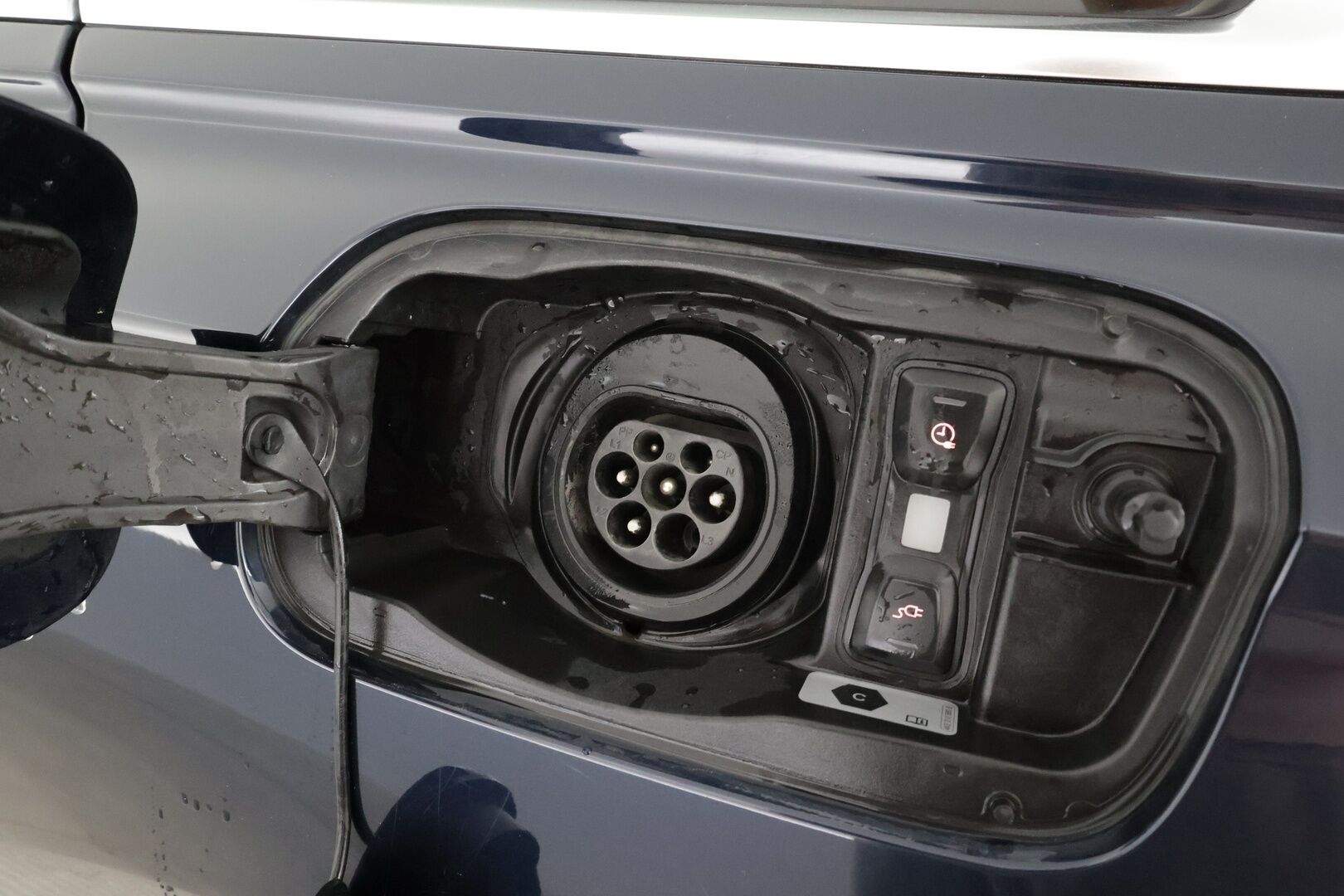 Audi A6 2023 Business Sport 50 TFSI e quattro S-Line * Vakkari / P.kamera / Matrix LED / Navi / Sporttipenkit / Koukku * - 1.Om Suomi-auto / Kahdet renkaat aluvanteilla / Merkkihuollettu - Osta nyt, maksa vasta ensi vuonna