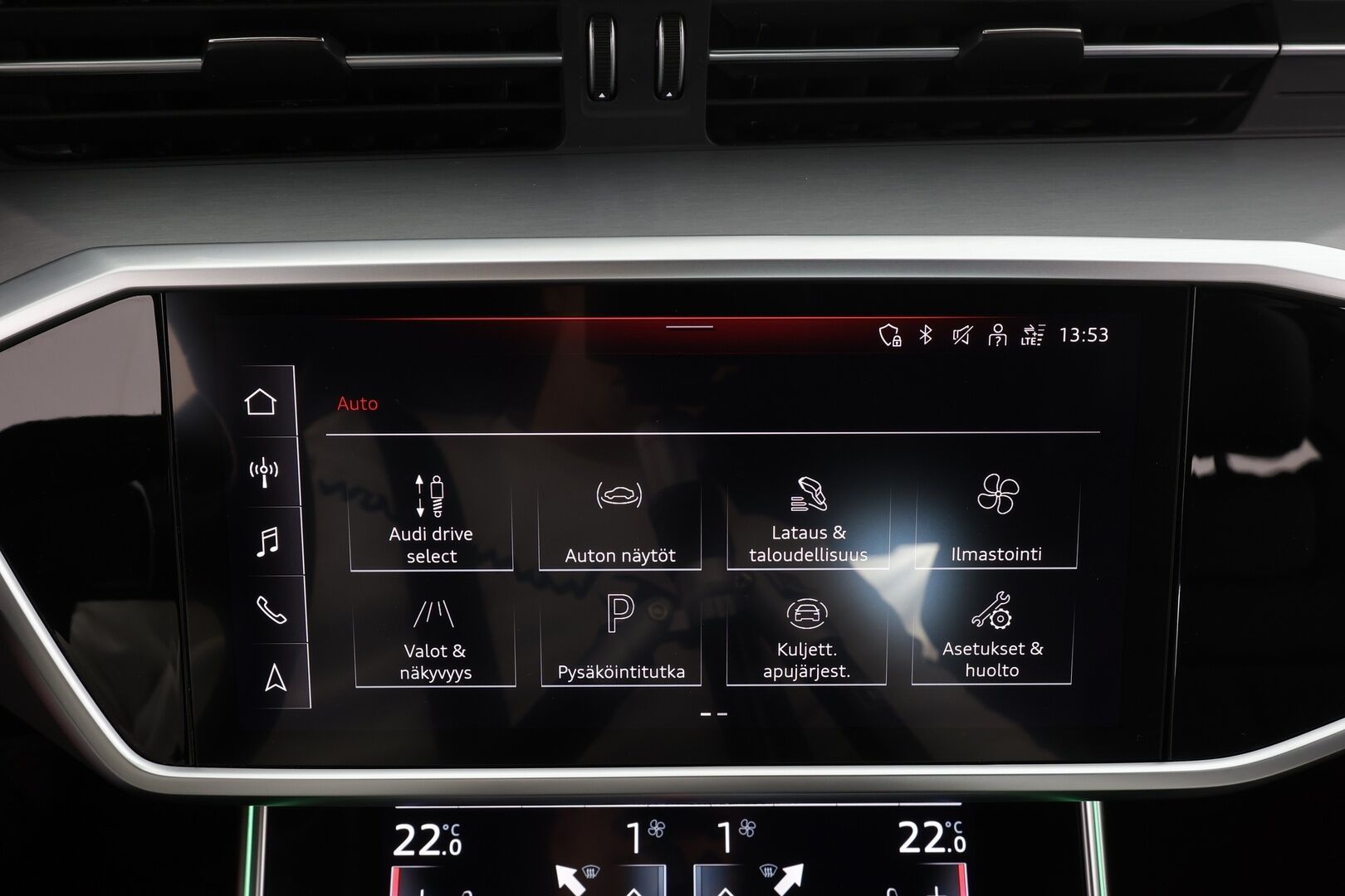 Audi A6 2023 Business Sport 50 TFSI e quattro S-Line * Vakkari / P.kamera / Matrix LED / Navi / Sporttipenkit / Koukku * - 1.Om Suomi-auto / Kahdet renkaat aluvanteilla / Merkkihuollettu - Osta nyt, maksa vasta ensi vuonna