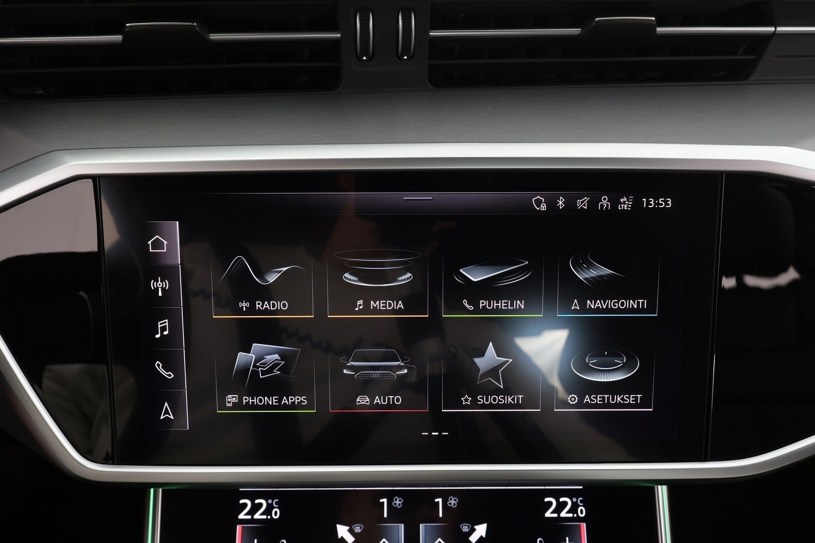 Audi A6 2023 Business Sport 50 TFSI e quattro S-Line * Vakkari / P.kamera / Matrix LED / Navi / Sporttipenkit / Koukku * - 1.Om Suomi-auto / Kahdet renkaat aluvanteilla / Merkkihuollettu - Osta nyt, maksa vasta ensi vuonna