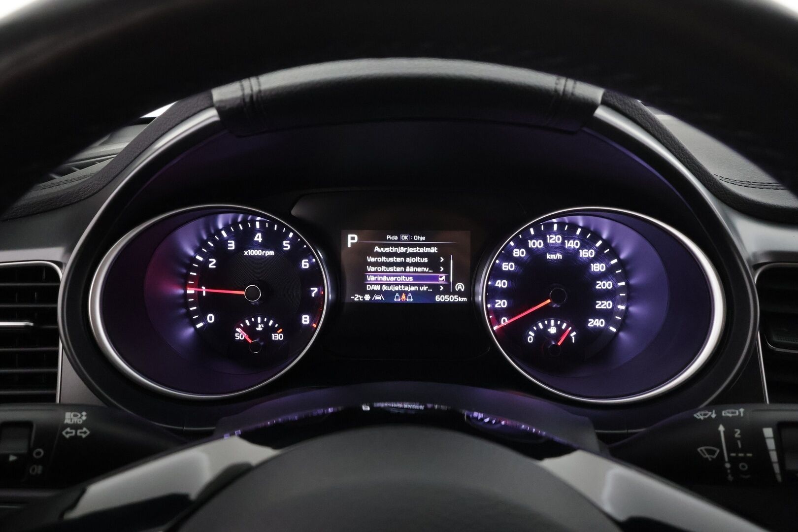 Kia Ceed 2023 1,0 T-GDI Mild-Hybrid 120hv LX 5D DCT * Vakkari / P.kamera / Lohko+SIsä / Kaistavahti / Apple&Android * - 1.Om Suomi-auto / 2xRenkaat