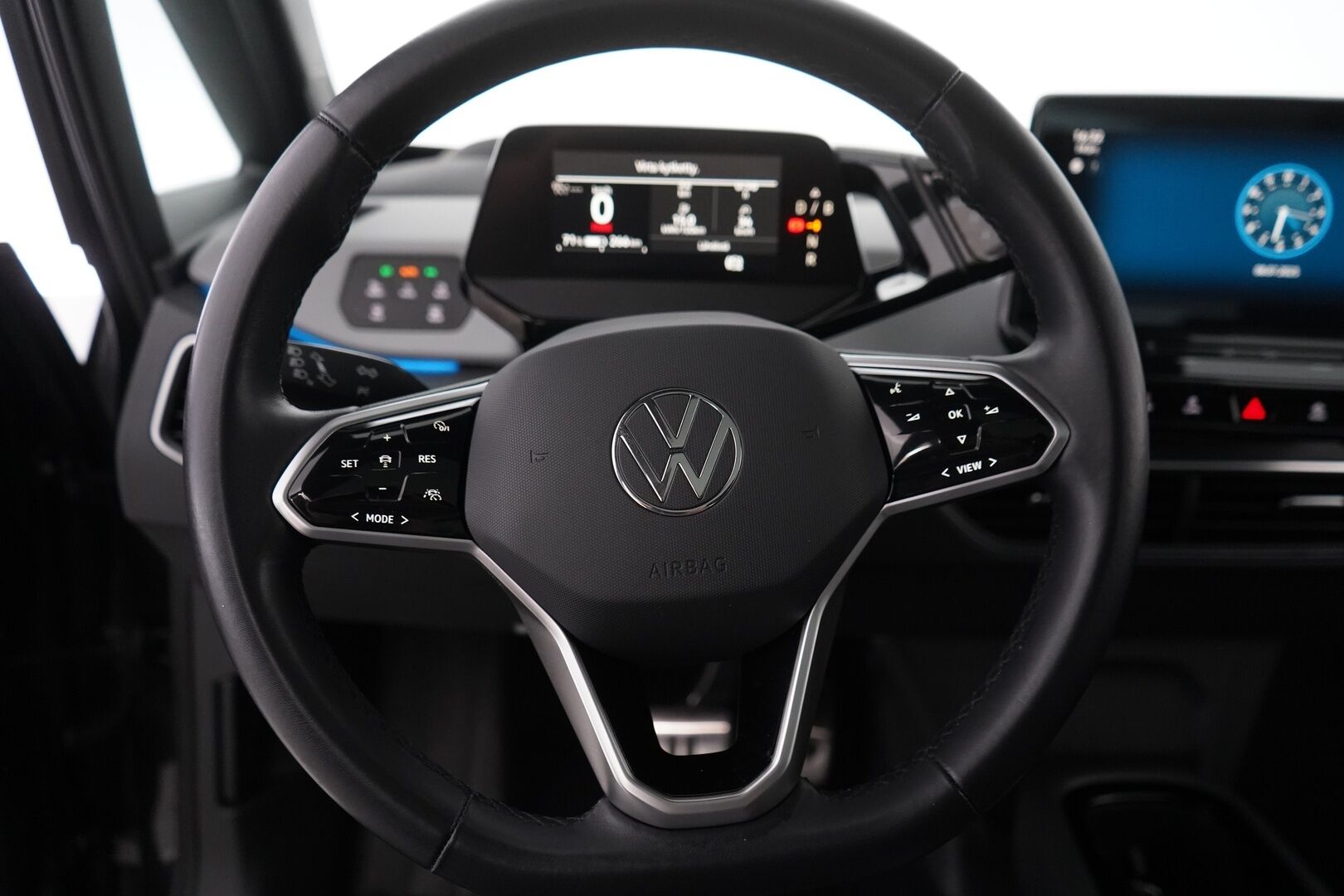 Volkswagen ID.3 2021 Pro Performance Business 150 kW, akku 58 kWh *Sporttipenkit / IQ.Lights / ACC / Ambient / Panorama* - Kahdet hyvät renkaat / Molemmat laturit / Merkkihuollettu
