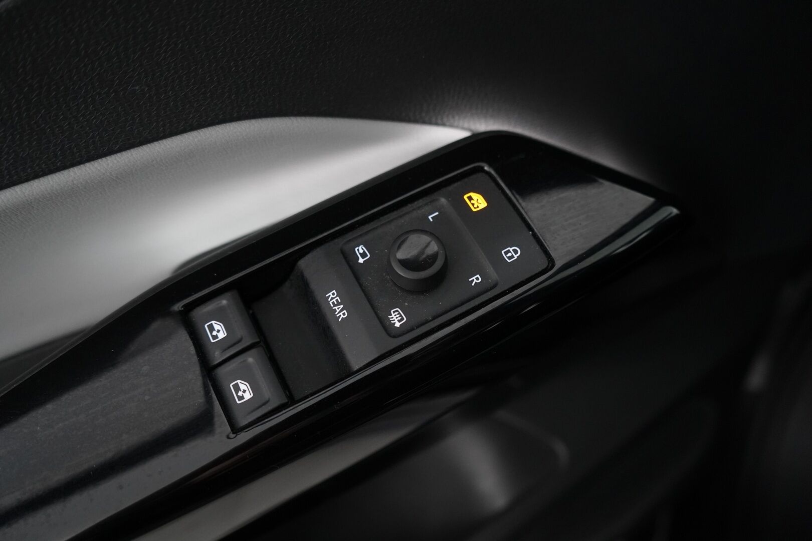 Volkswagen ID.3 2021 Pro Performance Business 150 kW, akku 58 kWh *Sporttipenkit / IQ.Lights / ACC / Ambient / Panorama* - Kahdet hyvät renkaat / Molemmat laturit / Merkkihuollettu