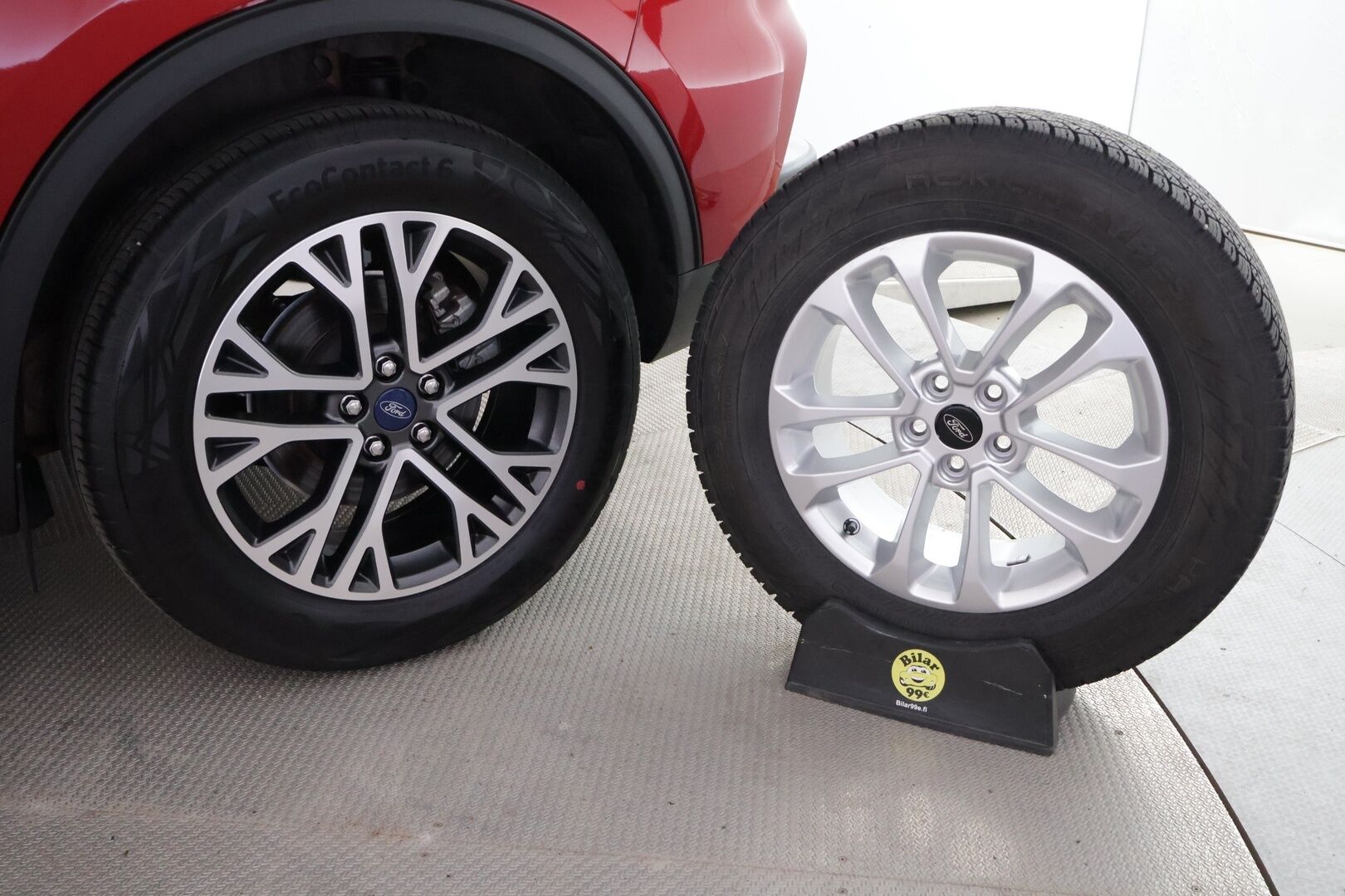 Ford Kuga 2023 2,5 Plug-In Hybrid 225hv Titanium X Business Edition *Bang&Olufsen / P-kamera / Kaistavahti / Vakkari / Puolinahat* - Akku kuntotarkistettu! 1-omisteinen Suomi-auto / 2x renkaat aluvanteilla / Merkkihuollettu!