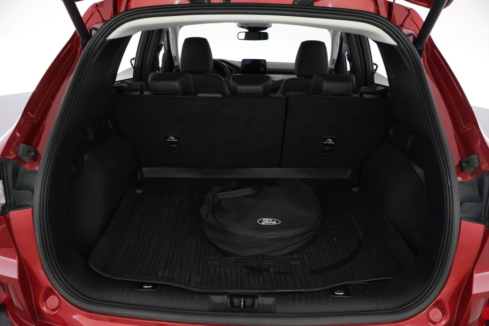 Ford Kuga 2023 2,5 Plug-In Hybrid 225hv Titanium X Business Edition *Bang&Olufsen / P-kamera / Kaistavahti / Vakkari / Puolinahat* - Akku kuntotarkistettu! 1-omisteinen Suomi-auto / 2x renkaat aluvanteilla / Merkkihuollettu!