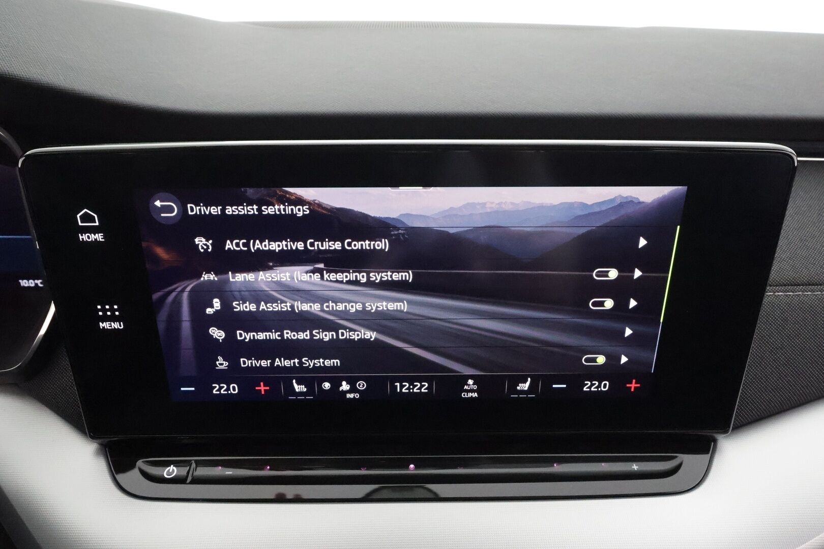 Skoda Octavia 2023 Combi 2.0 TDI 150 Style Nordic Edition DSG - | ACC | Webasto | Matrix LED | P.kamera | Navi | Keyless | 1.Om Suomi-auto | Kahdet renkaat aluvanteilla |
