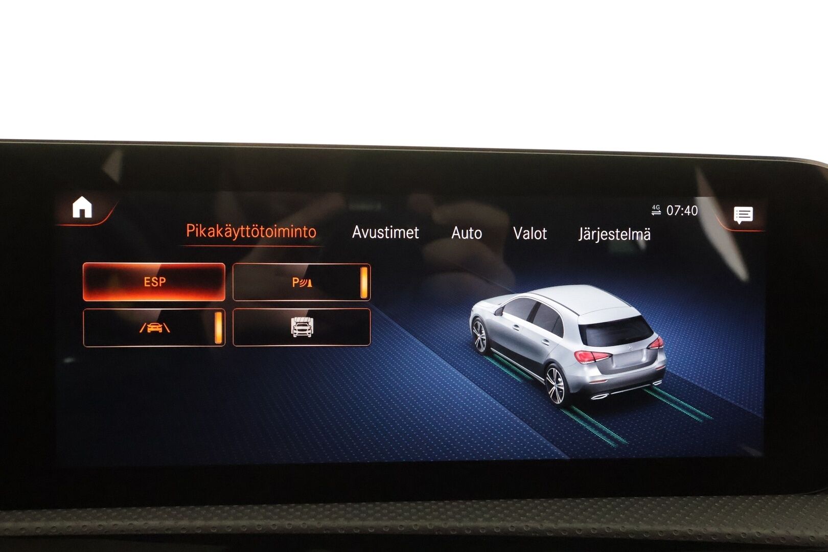 Mercedes-Benz A 2023 250 e A Business AMG * Distronic / Peruutuskamera / LED / Nahka-Alcantara / Digimittari / Kaistavahti - 1-omisteinen Suomi-auto / Kahdet renkaat aluvanteilla / 2x Latauskaapelit - HULLUT AVAJAISHULINAT KORKOTARJOUS 3,29 %