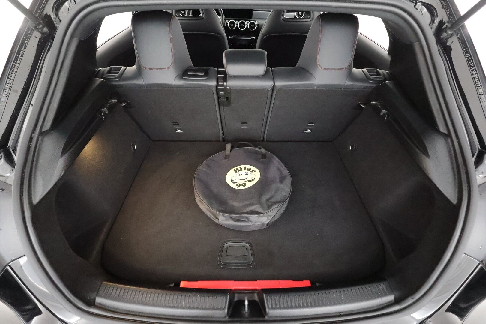 Mercedes-Benz A 2023 250 e A Business AMG - 1Om Suomiauto | Distronic+ | LED High Performance | Peruutuskamera | Nahka-Alcantara | Hyvät varusteet!