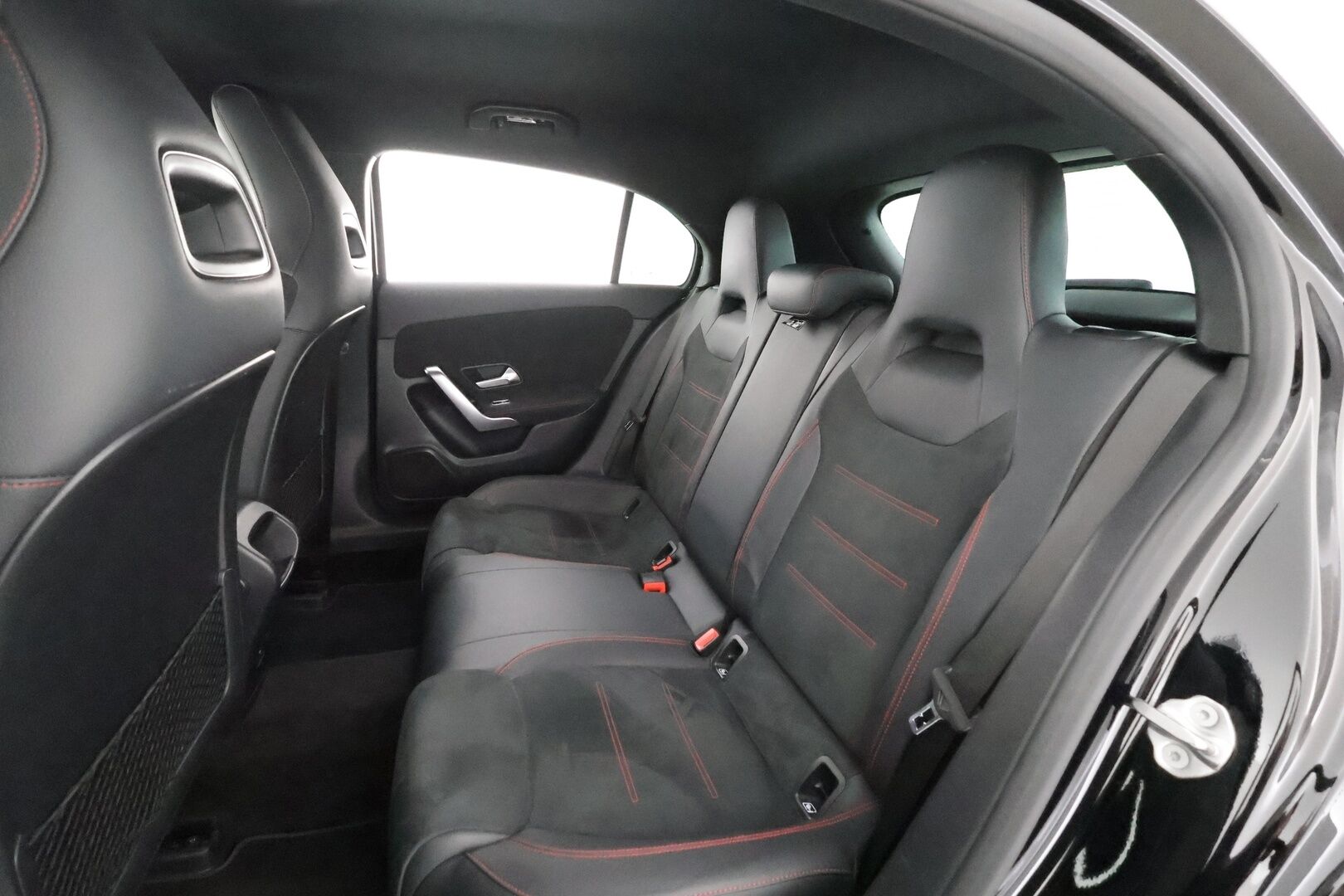 Mercedes-Benz A 2023 250 e A Business AMG - 1Om Suomiauto | Distronic+ | LED High Performance | Peruutuskamera | Nahka-Alcantara | Hyvät varusteet!