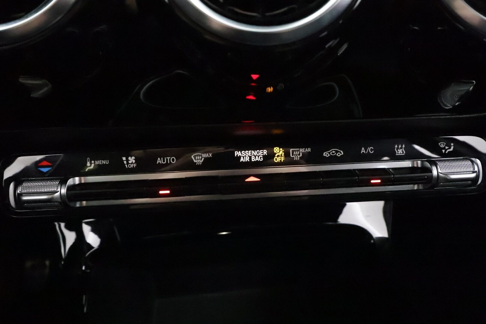 Mercedes-Benz A 2023 250 e A Business AMG - 1Om Suomiauto | Distronic+ | LED High Performance | Peruutuskamera | Nahka-Alcantara | Hyvät varusteet!