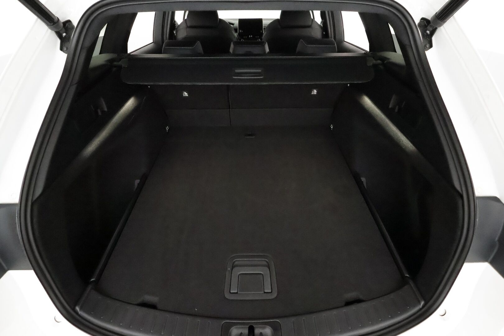 Toyota Corolla 2023 Touring Sports 1,8 Hybrid Prestige Edition - Suomiauto / Adapt.Vakkari / Merkkihuollot / KeylessGo / AppleCarPlay / LED / Ratinlämmitys / Juuri tullut Tampereelle!