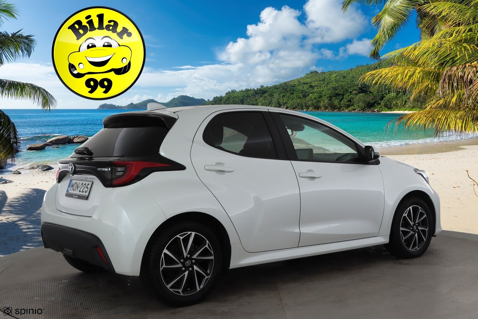 Toyota Yaris 2023 1,5 Hybrid Style * ACC / Lasikatto / JBL / P.kamera / LED / Navi / Digimittaristo / KeylessGo * - 1.Om Suomi-auto / Kahdet renkaat aluvanteilla / Merkkihuollettu / Huippuvarusteet